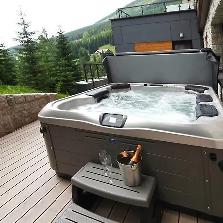 Adelka 104 With Private Whirlpool Apartment *